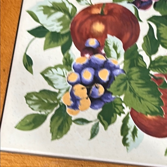 Vintage fruit cluster tile trivet/wall art - Picture 3 of 11